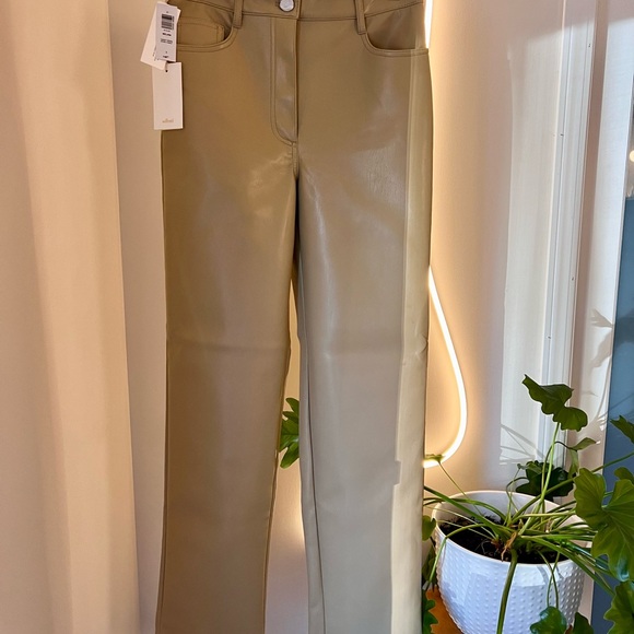 Wilfred | Aritzia Melina Vegan Leather Pants Size 6 - Picture 3 of 4